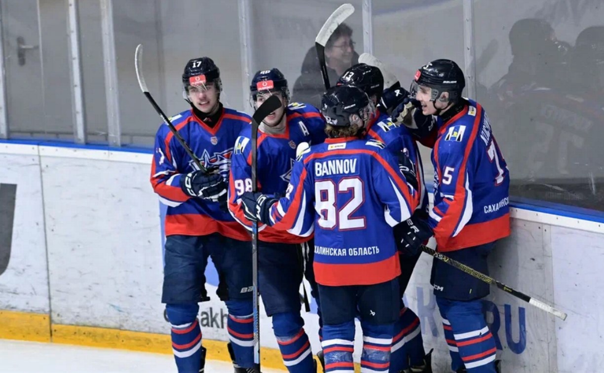"Сахалинские Акулы" вновь обыграли "Динамо-Карелию" в домашнем матче