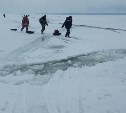 Льдину с 20 рыбаками оторвало на юге Сахалина