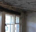 Дом в Синегорске не перестало топить даже после ремонта крыши
