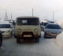 Сахалинские рыбаки парализовали автомобильное движение в Стародубском