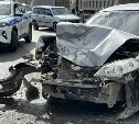"Пострадал водитель Nissan": универсал и внедорожник жёстко столкнулись в Южно-Сахалинске