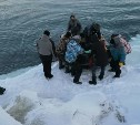 Лёд нестабилен: специалисты предупреждают сахалинских рыбаков об опасности перед выходными