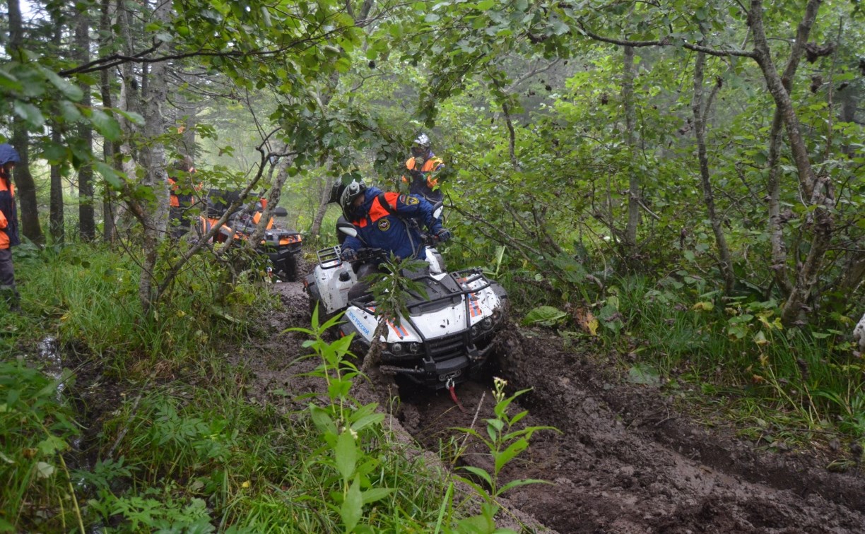 Сахалинские спасатели обследовали популярный среди квадроциклистов маршрут