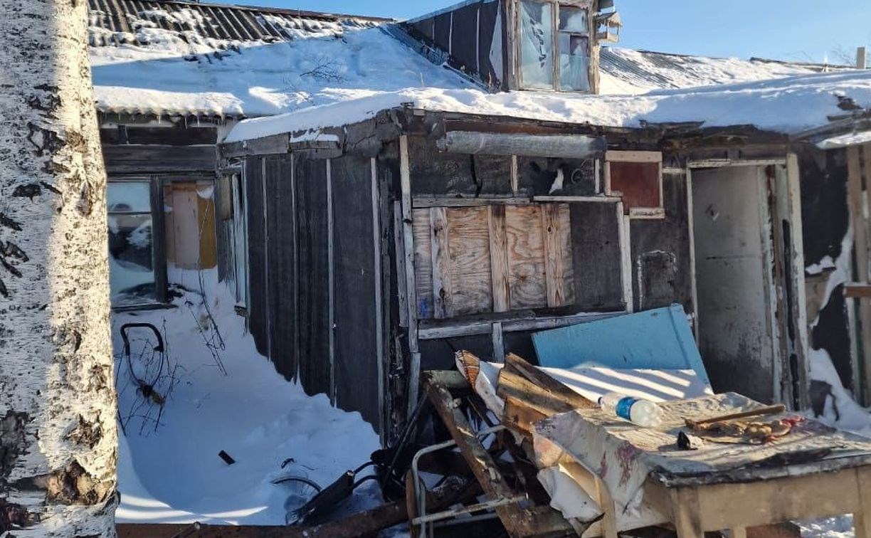 В Ногликском районе произошёл пожар в бараке