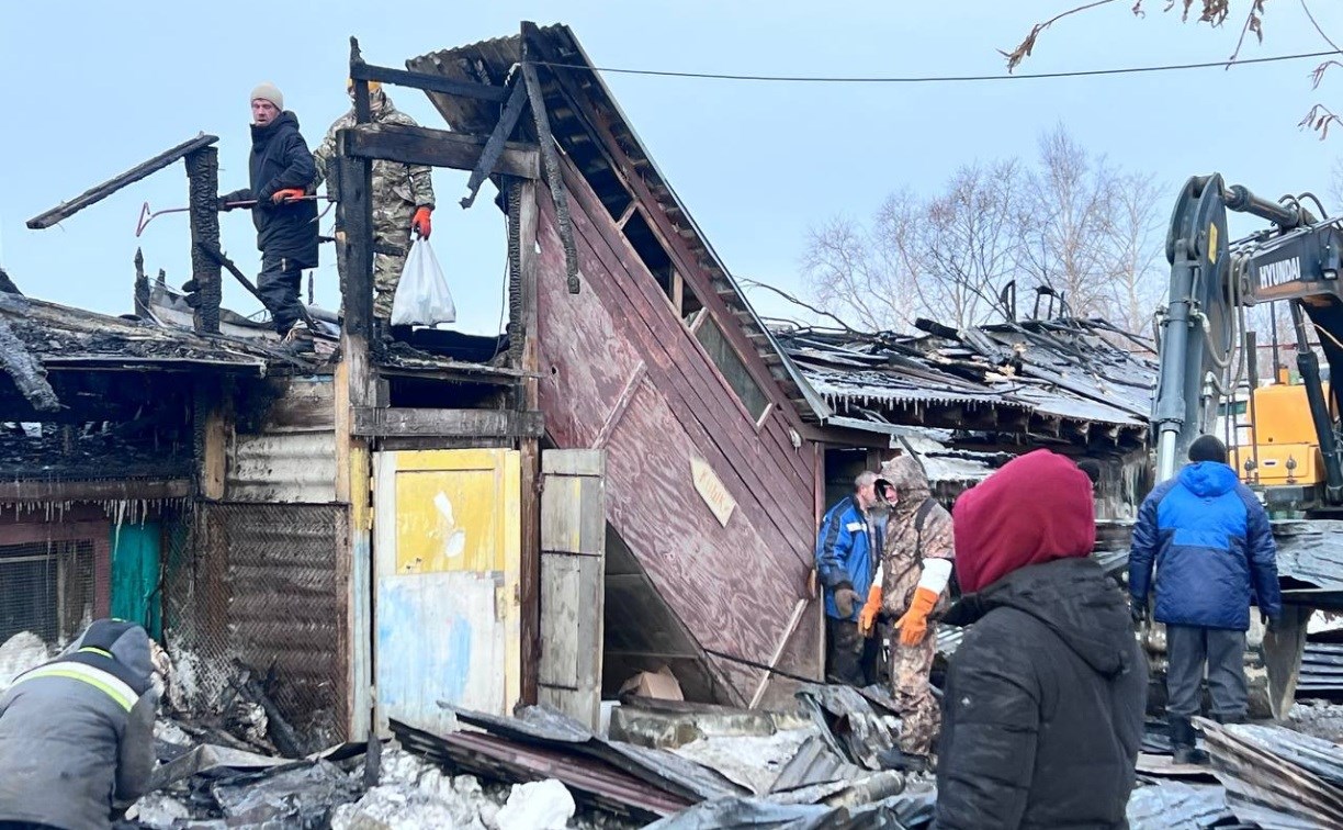 Приют "Пёс и кот" в Южно-Сахалинске начали восстанавливать после пожара