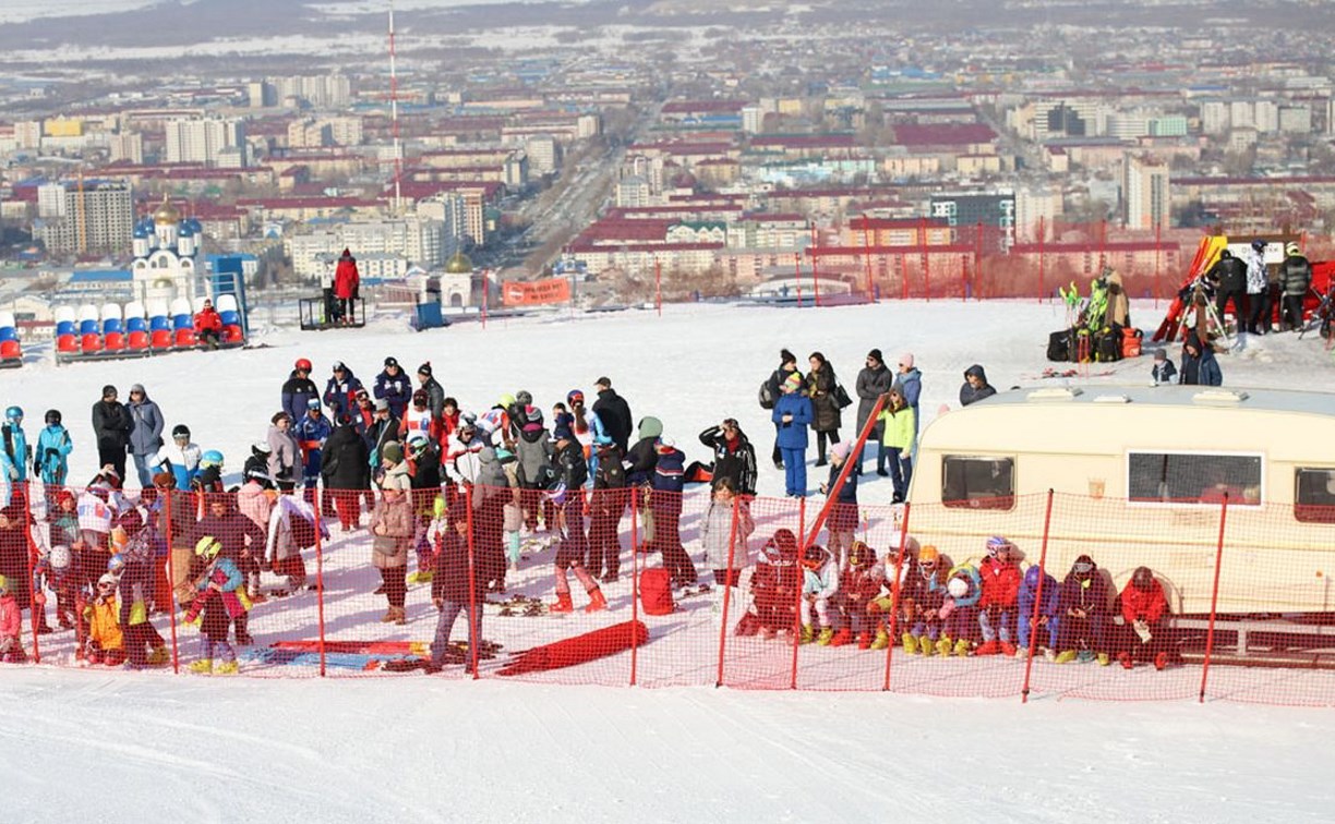 Сахалинские горнолыжники закрыли сезон