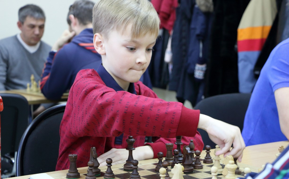 Семейный шахматный турнир состоялся в Южно-Сахалинске 