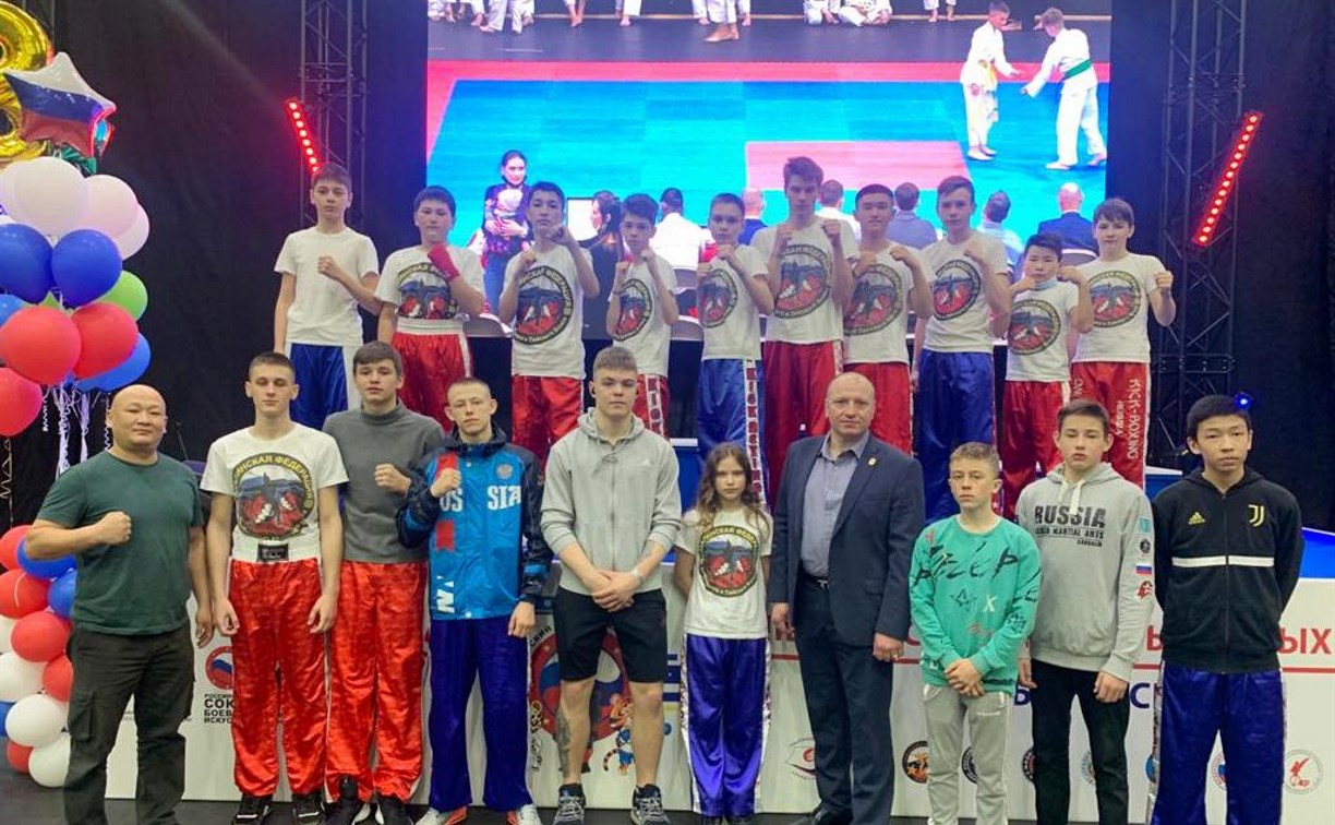 Сахалинские кикбоксеры стали призёрами чемпионата ДФО