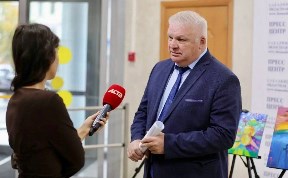 Политика и экономика
