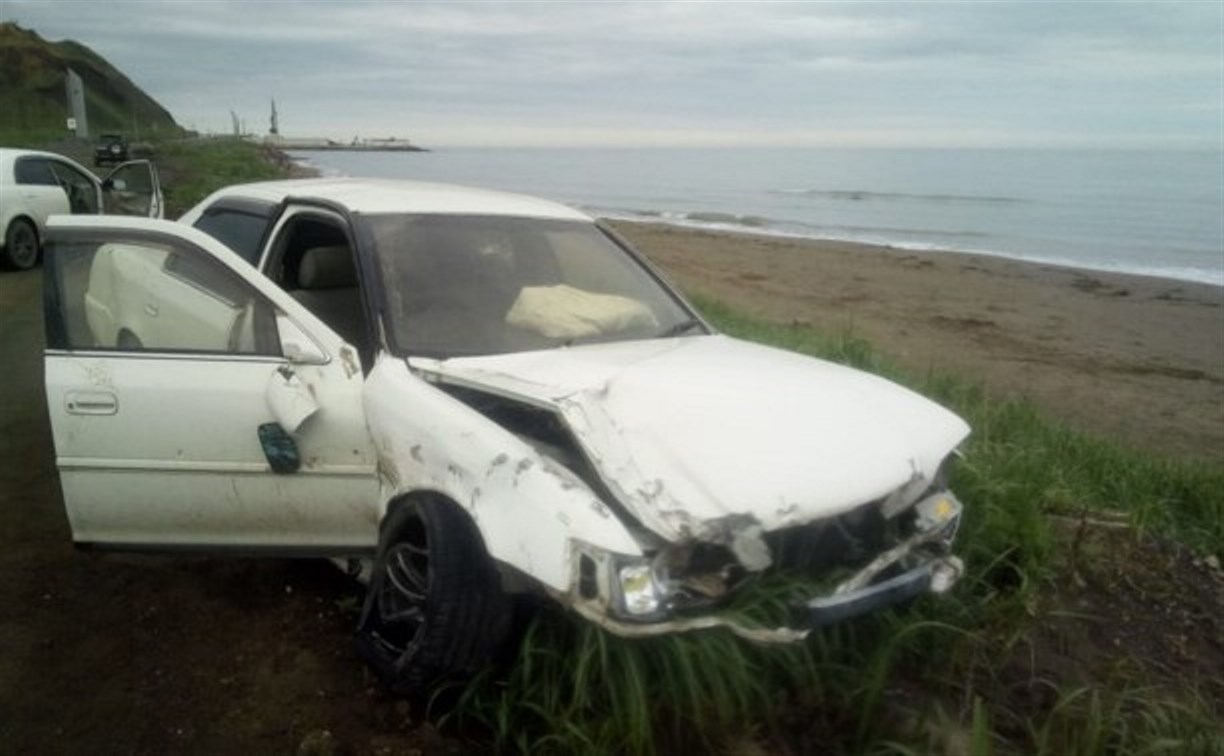 Владельца автомобиля, который разнес на кусочки стелу в Углегорске, разыскали 