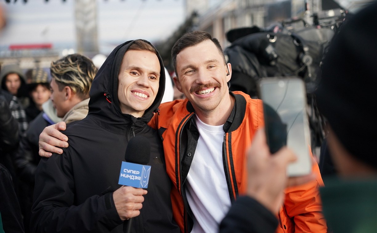 Сахалинец в холодную погоду поборолся за победу в шоу "Суперниндзя" на СТС