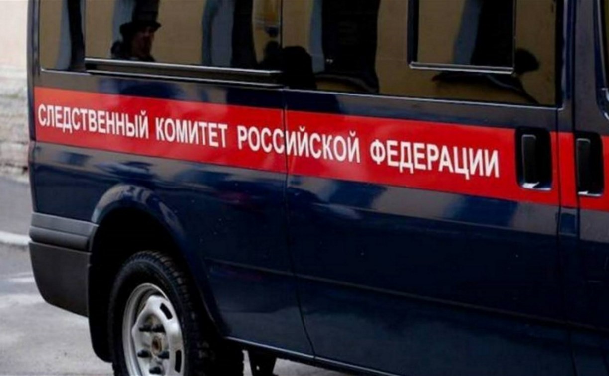  Бастрыкин потребовал доклад о домах с трещинами в подъезде и дырами в кровле на Сахалине