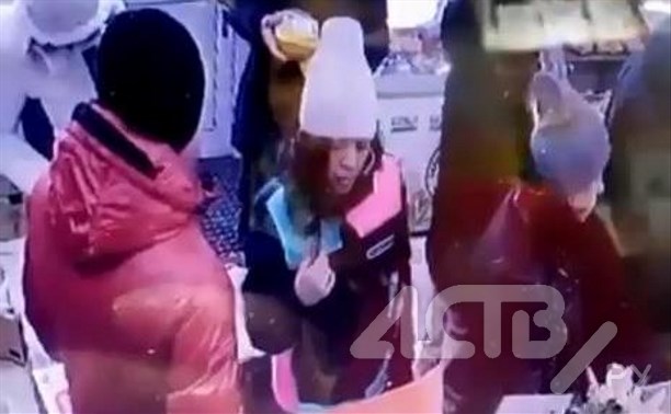 "В стиле ГТА": преступная парочка попыталась дважды за день обокрасть сахалинский магазин