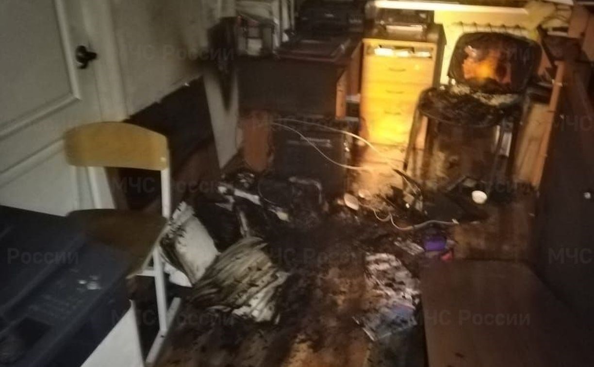 Пожар вспыхнул в сельской школе на Сахалине