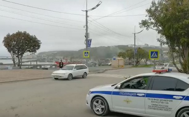 В Корсакове 60-летний мужчина на пешеходном переходе сбил 10-летнего ребёнка