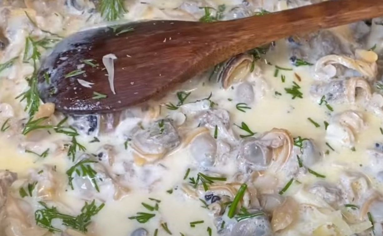 Рапан и улитки в сливочно-сырном соусе: сахалинский рецепт на скорую руку