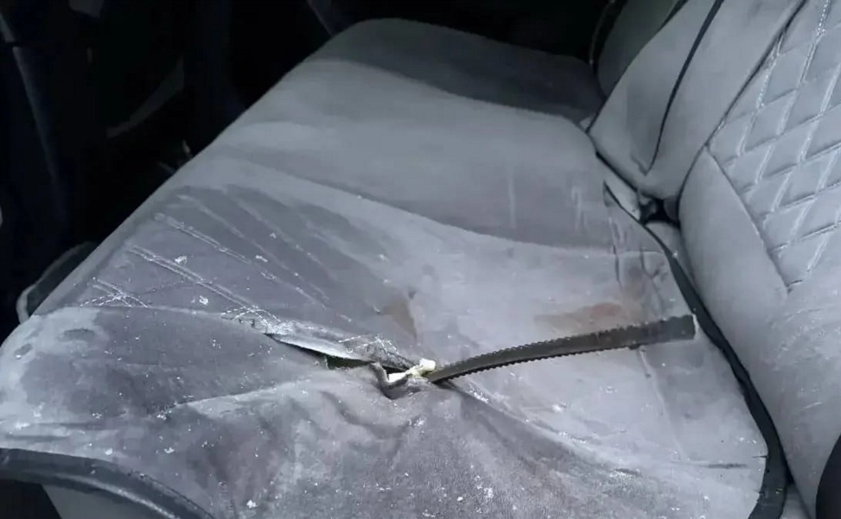 Пострадала пассажирка: в Петропавловске-Камчатском легковушку проткнуло штырём 