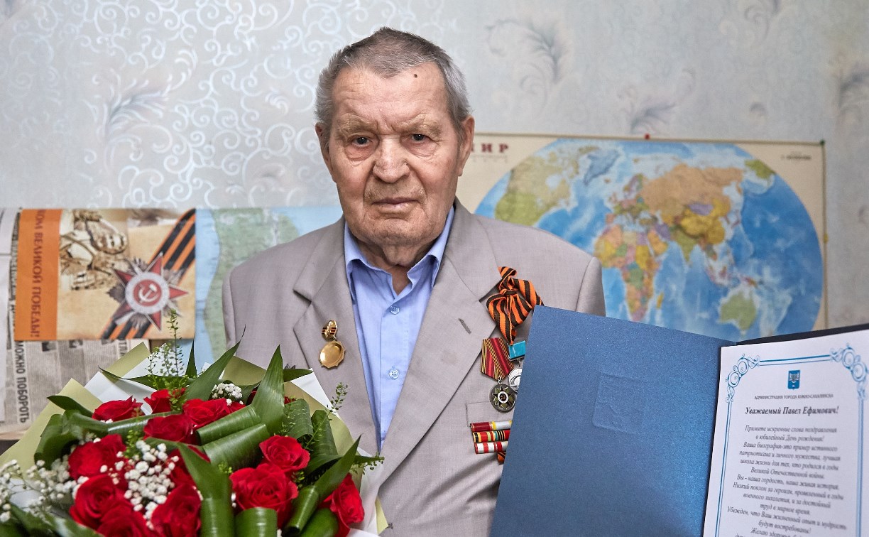 В Южно-Сахалинске ветераны войны приняли поздравления ко дню рождения