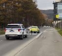 “Ну здравствуй, дружок”: на Сахалине задержали водителя яркого BMW, который на днях колесил по парку