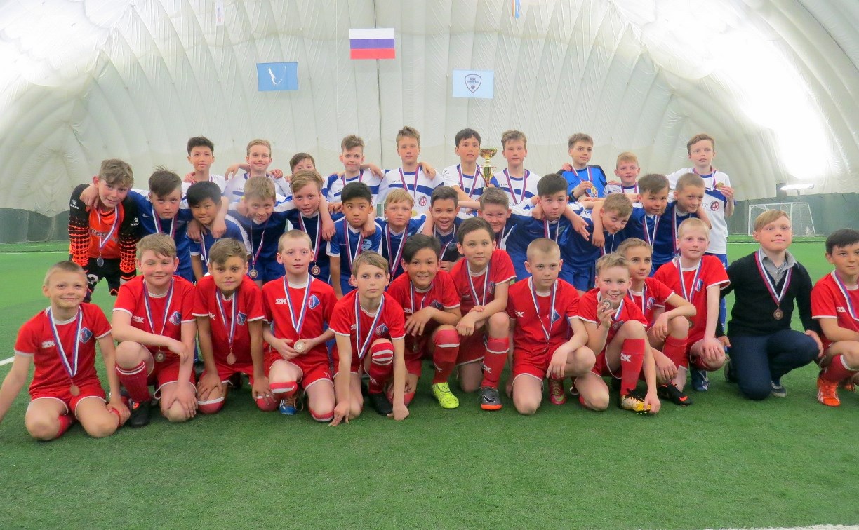 Детский футбольный турнир в честь Дня Победы прошел в Южно-Сахалинске