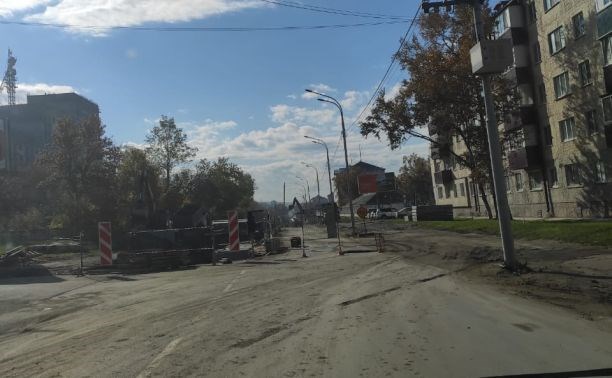 Южно-сахалинских водителей штрафуют за выезд на "встречку" из-за ремонта дороги