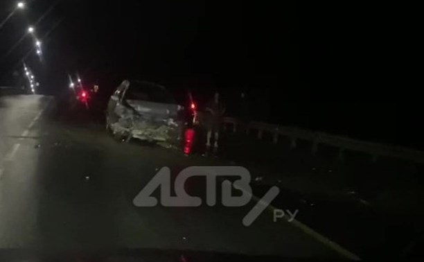 Автомобиль Toyota Caldina попал в серьёзное ДТП на юге Сахалина
