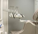 Поронайского стоматолога оштрафовали за нарушение режима самоизоляции