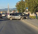 Два автомобиля серьезно столкнулись на улице Пуркаева в Южно-Сахалинске