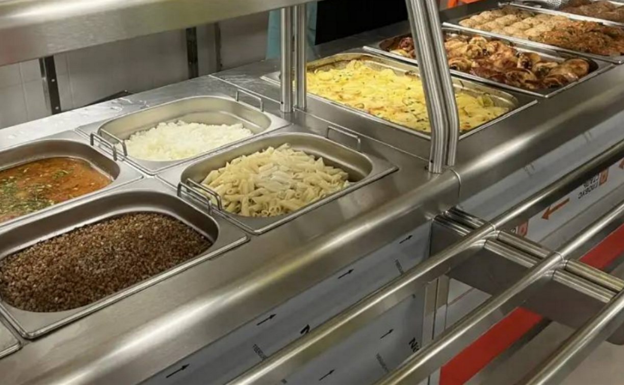 Южносахалинка пожаловалась президенту на холодную еду в школьной столовой и её пригласили на дегустацию