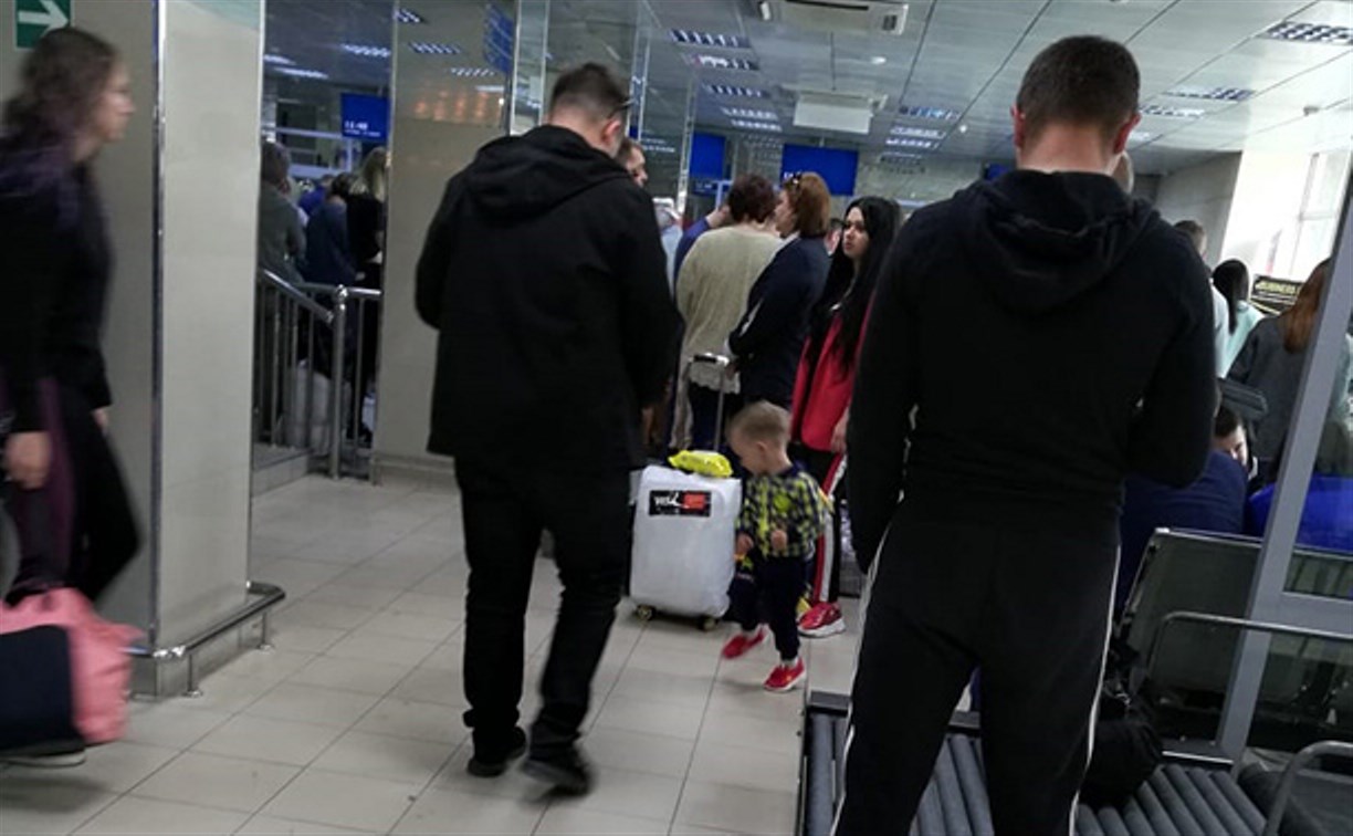 Из-за сбоя в системе регистрации в аэропорту Южно-Сахалинска задержаны рейсы