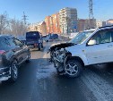 Виновник столкновения трех автомобилей в Южно-Сахалинске скрылся с места ДТП
