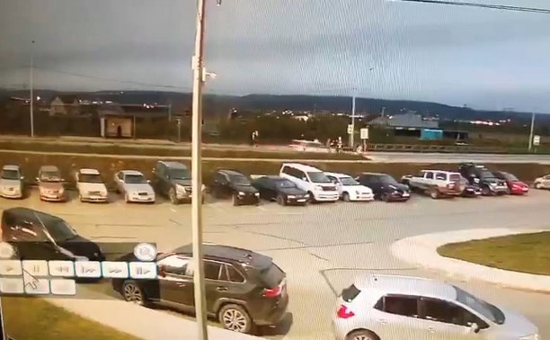 На Сахалине автолюбитель сбил двоих человек на пешеходном переходе