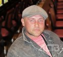 Подозреваемого в краже денег пассажира такси ищут в Южно-Сахалинске