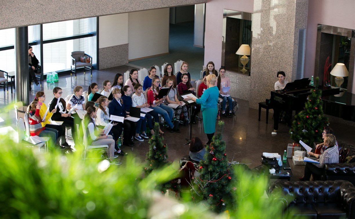 Детский хор Сахалина готовится к рождественскому концерту 
