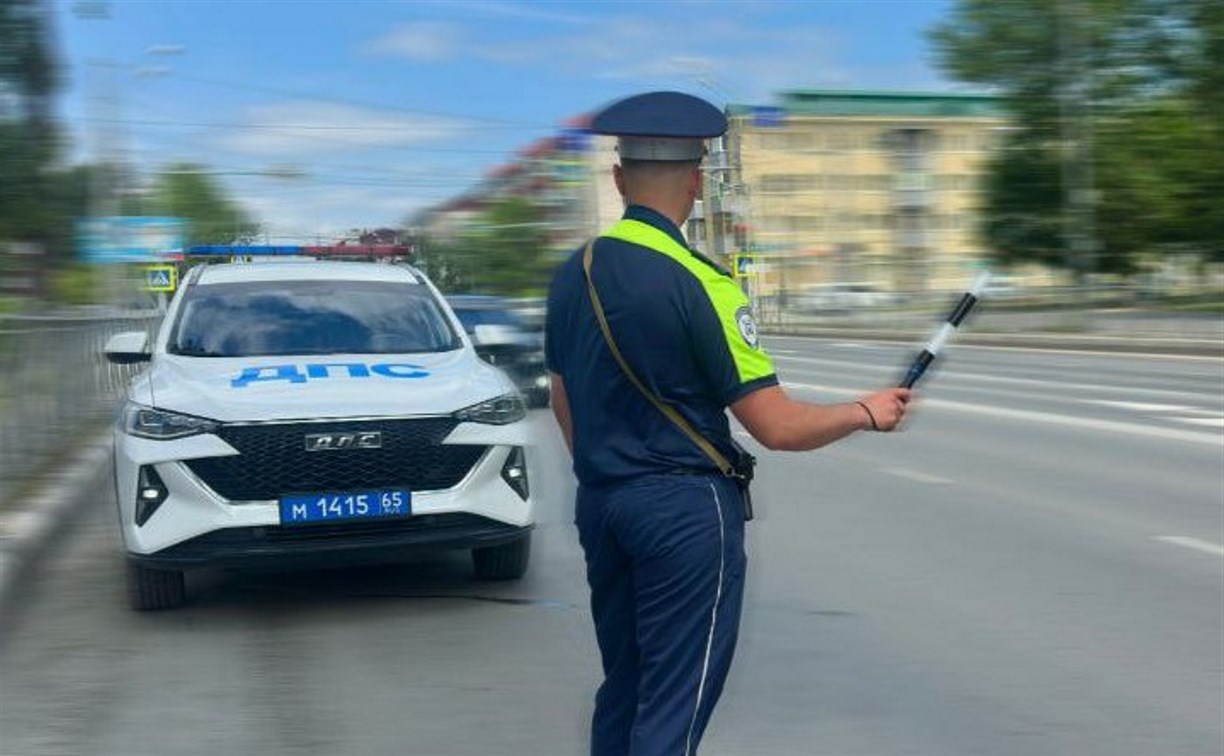 Двое пострадали в ДТП, 20 гоняли без прав: какие нарушения на дорогах Сахалина фиксировали 4 августа 