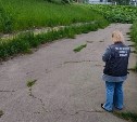Мертвого мужчину нашли на стадионе в Холмске 