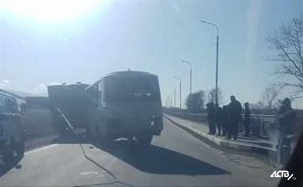Автобус попал в ДТП в районе Старорусского