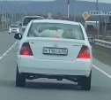Сахалинская Госавтоинспекция нашла водителя, перевозившего ребёнка на задней полке авто