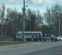 Автобус столкнулся с мотоциклистом в Южно-Сахалинске