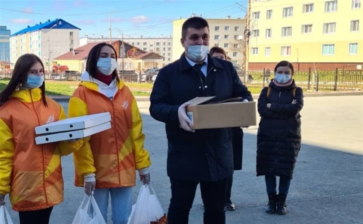 Волонтёры избавят сахалинских врачей от стресса из-за ковида с помощью еды