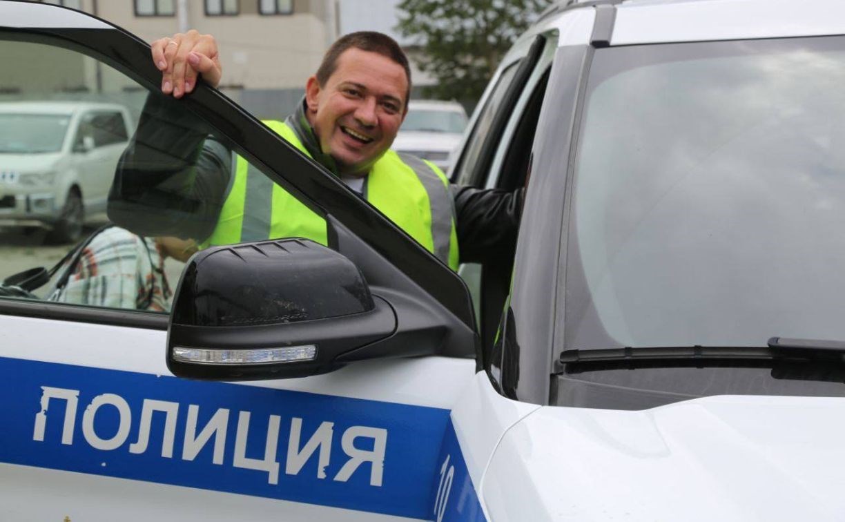 "Понимаете, в душе я - офицер": сахалинские полицейские исполнили мечту мужчины с ДЦП