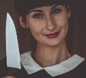 Женщина в Поронайске погорячилась и ударила сожителя ножом в живот
