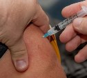Пенсионерам Сахалина заплатят по 1000 рублей за вакцинацию от коронавируса