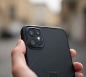На Сахалине рыбообработчица пообещала коллеге отвезти его матери телефон и карту, но забрала их себе