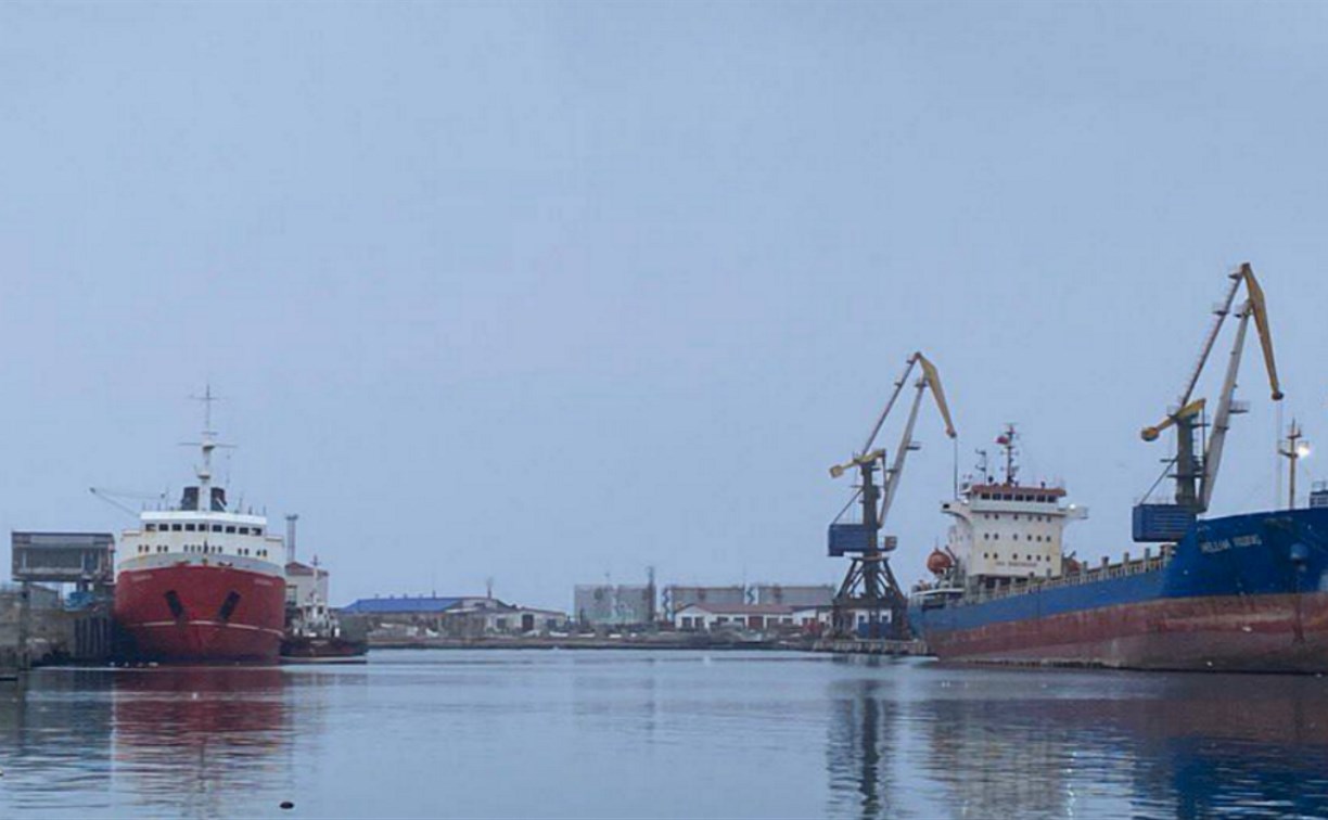 Паромная переправа Ванино – Холмск приостановила работу из-за циклона