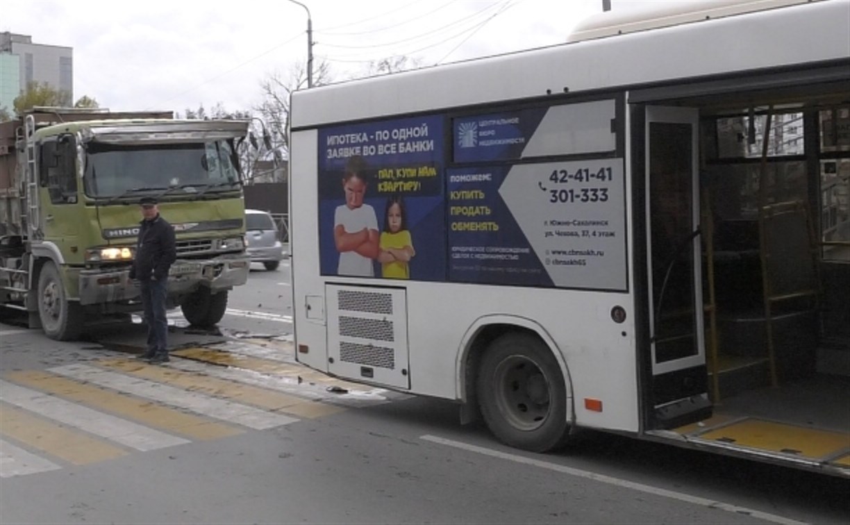 Бастрыкин заинтересовался обстоятельствами ДТП с рейсовым автобусом в Южно-Сахалинске