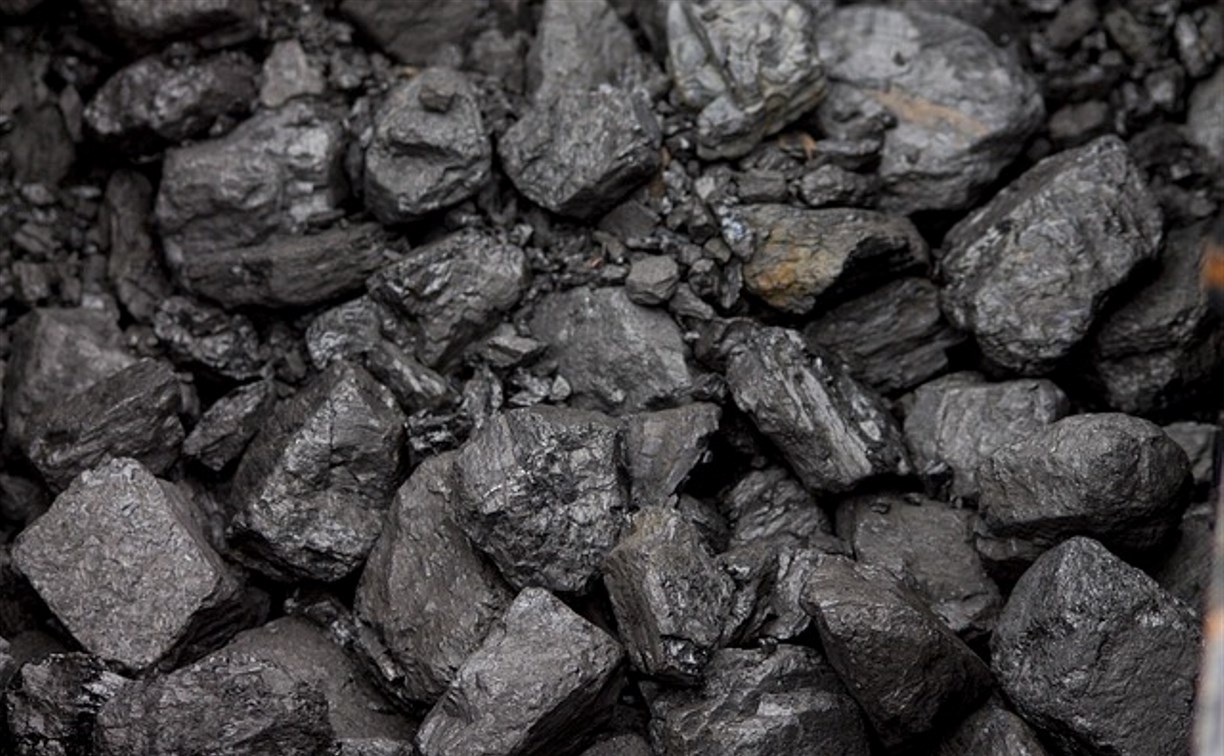 Сахалинского чиновника подозревают в подмене угля на 8 миллионов рублей