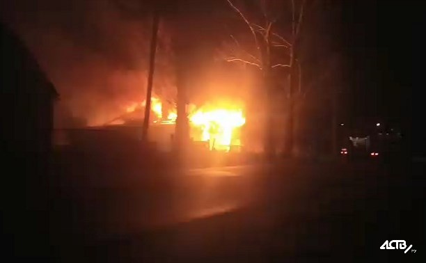 Пожарные ликвидировали возгорание в Александровске-Сахалинском
