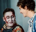 Путешествие в прошлое, любовь и будни курьеров: 6 российских сериалов для новогодних каникул