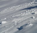 Сильная опасность: лавины могут обрушиться в пяти районах Сахалина